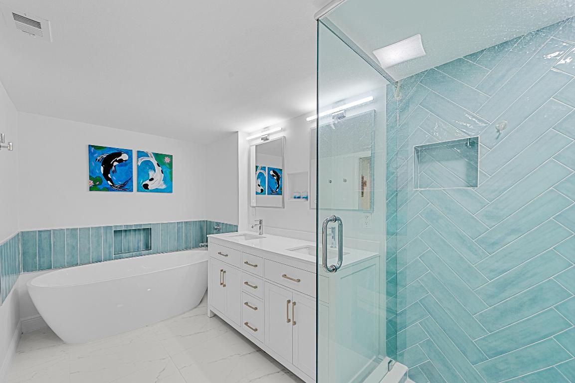 EASTPOINTE CONDO - Residential