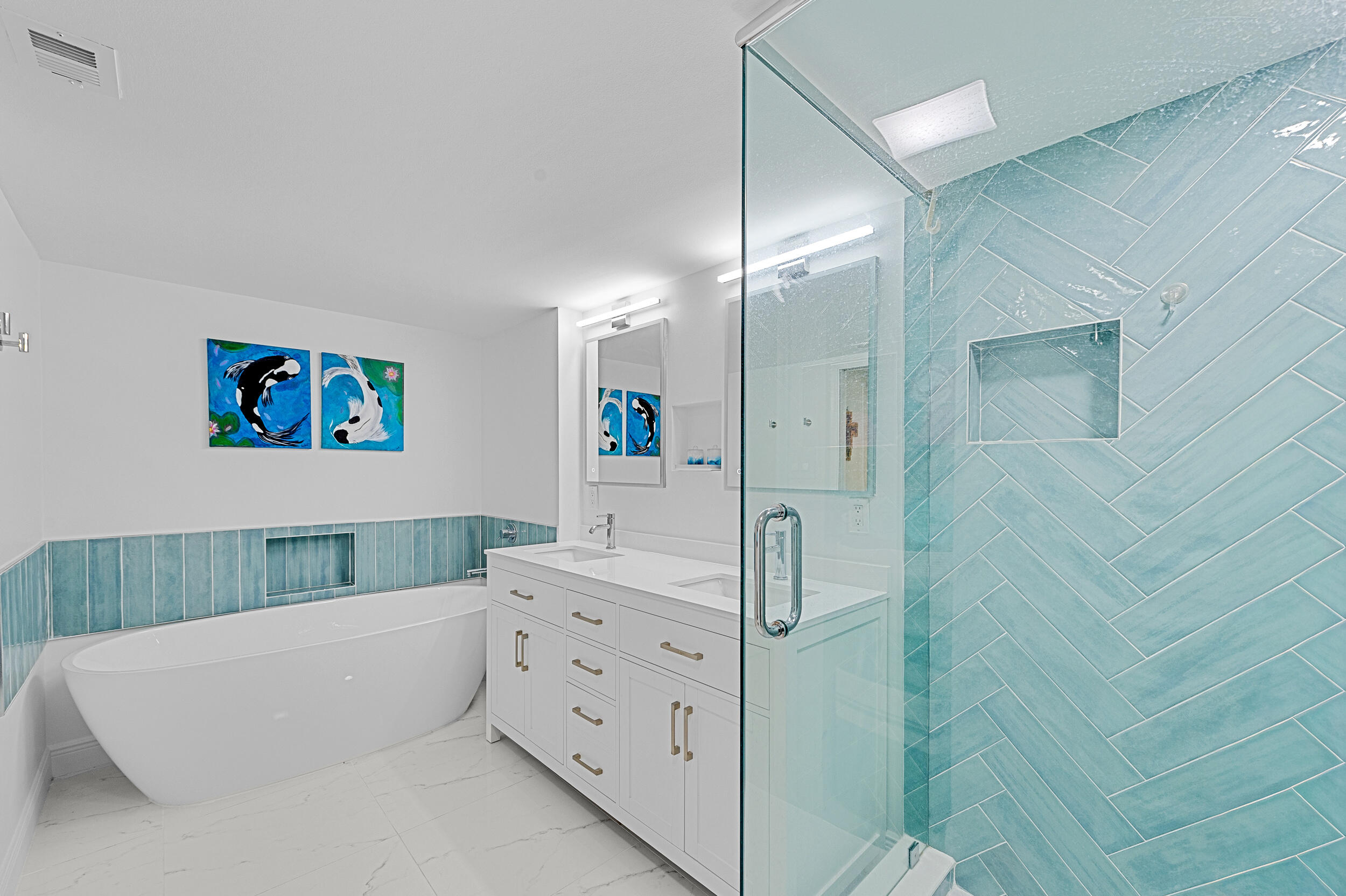 EASTPOINTE CONDO - Residential