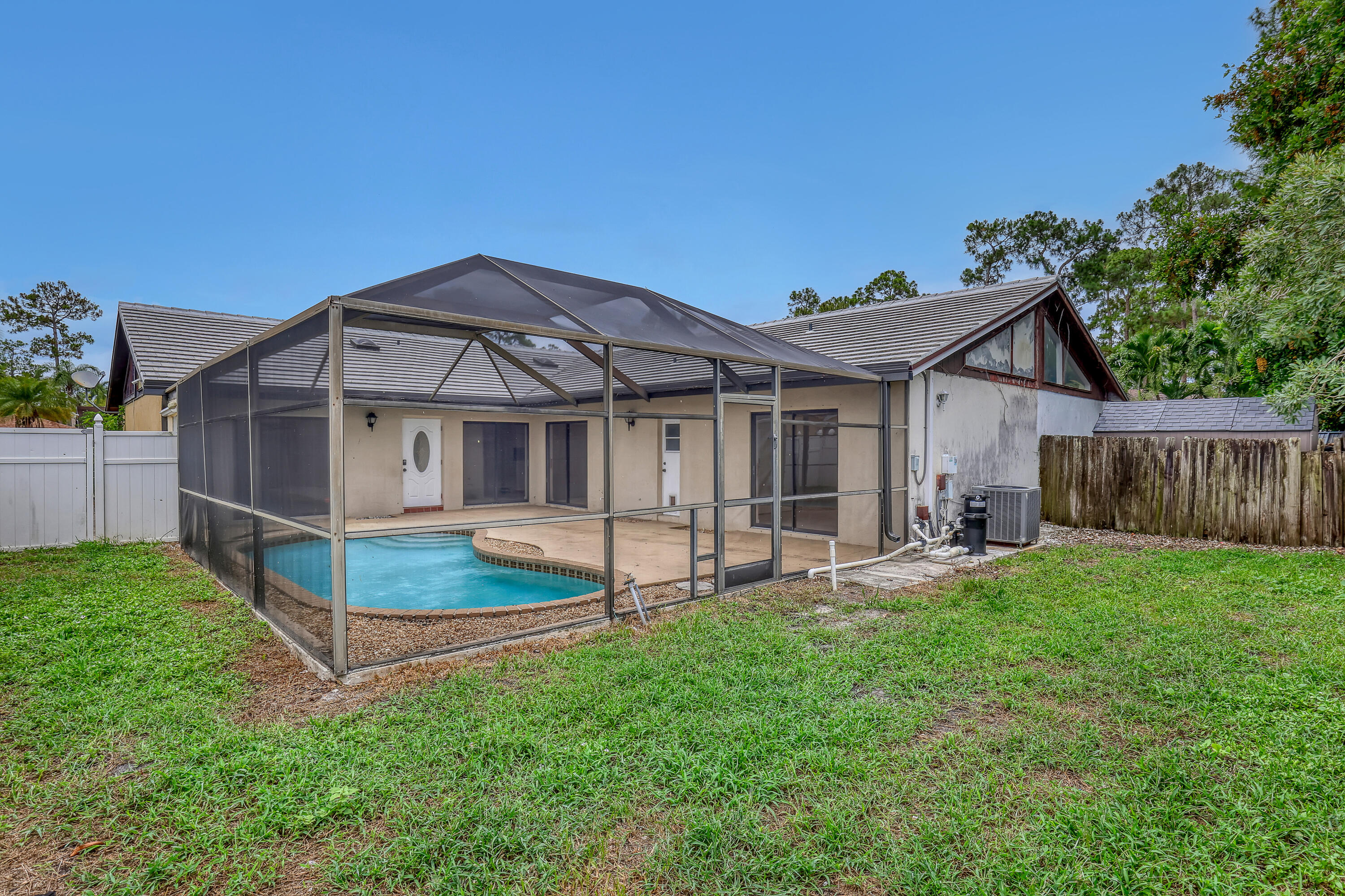 Properties 1279 Periwinkle Place