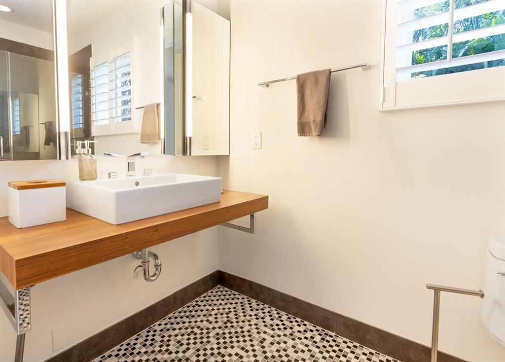 CHARLES D OWENS SUB OCEAN - Residential