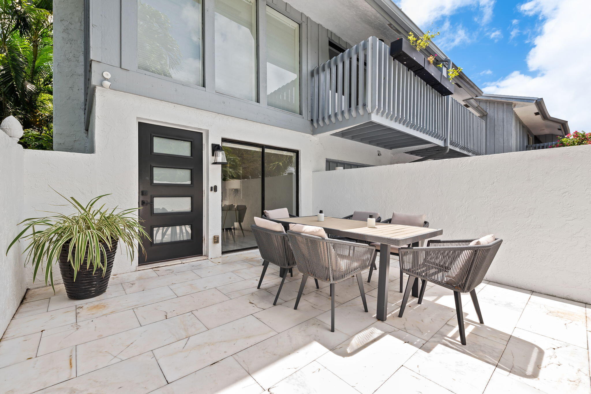 HARBOUR CLUB - Residential