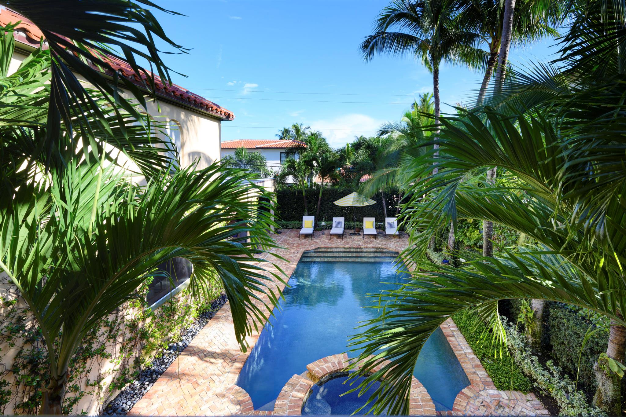 LAKEWOOD - Residential