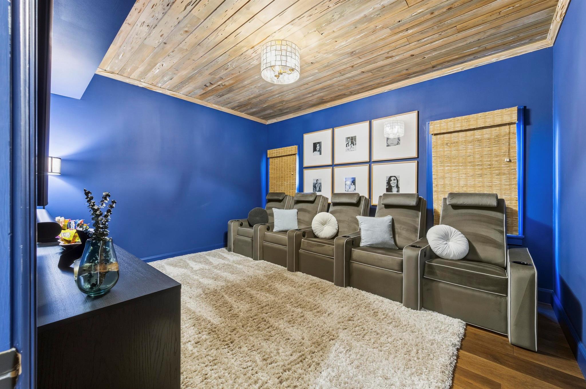 LAKEWOOD - Residential