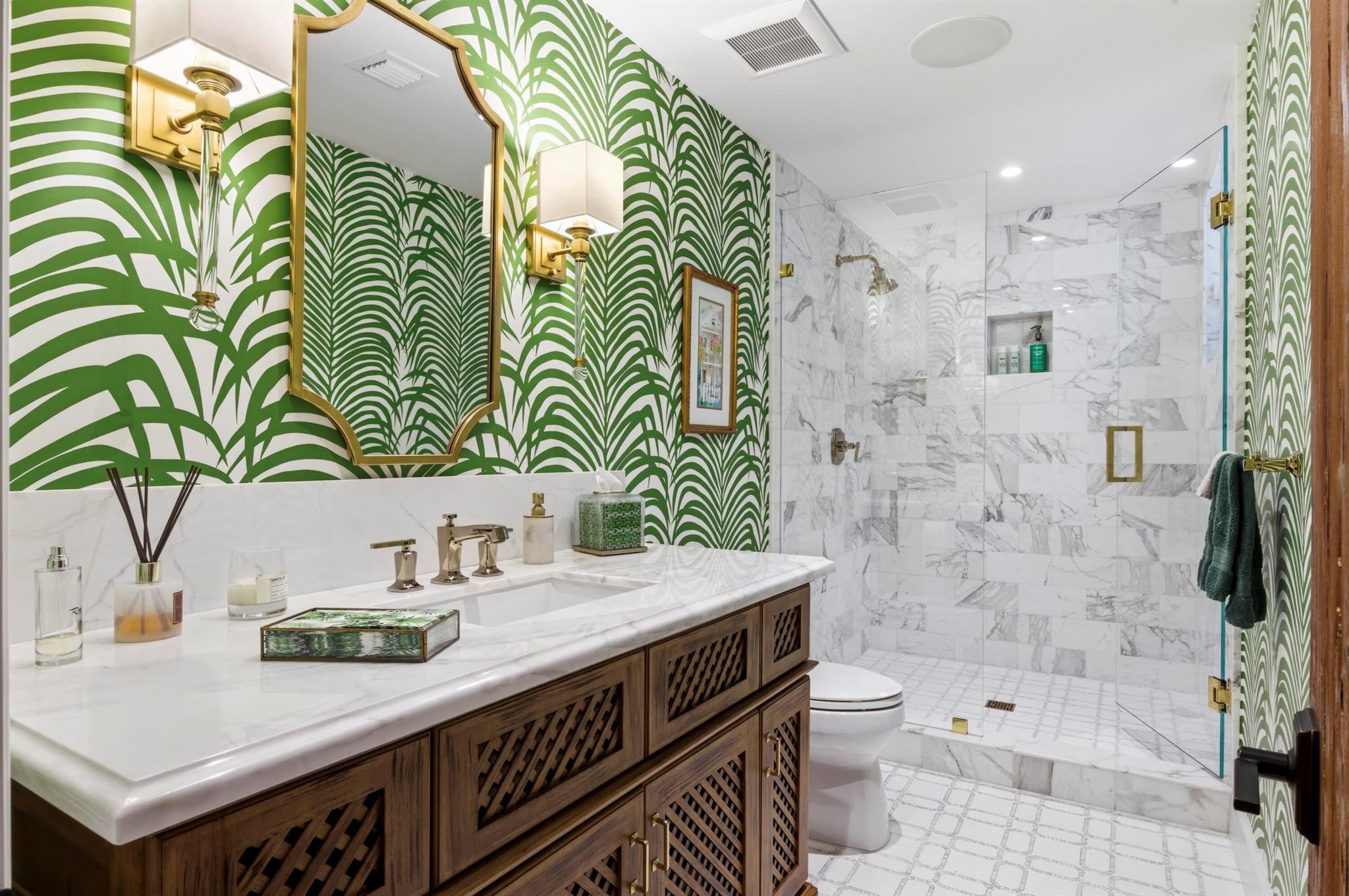 LAKEWOOD - Residential