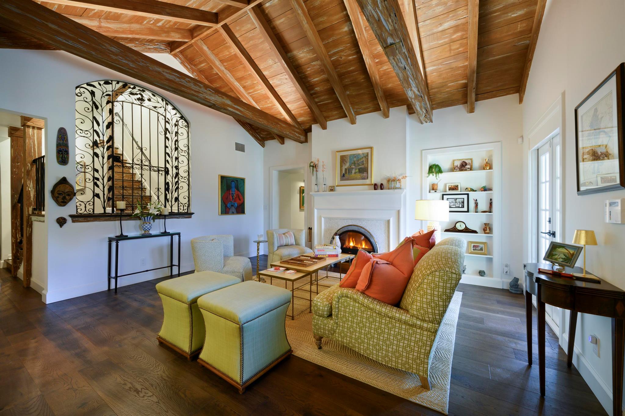 View photos, virtual tours, details... 245 Murray Road