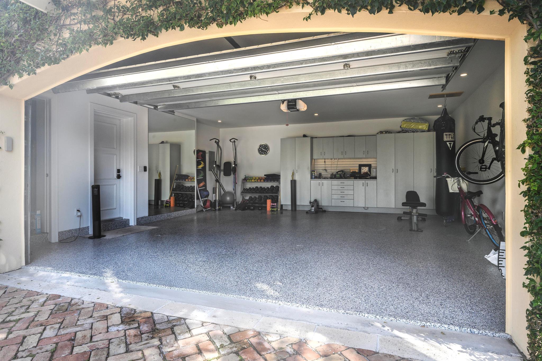 LAKEWOOD - Residential