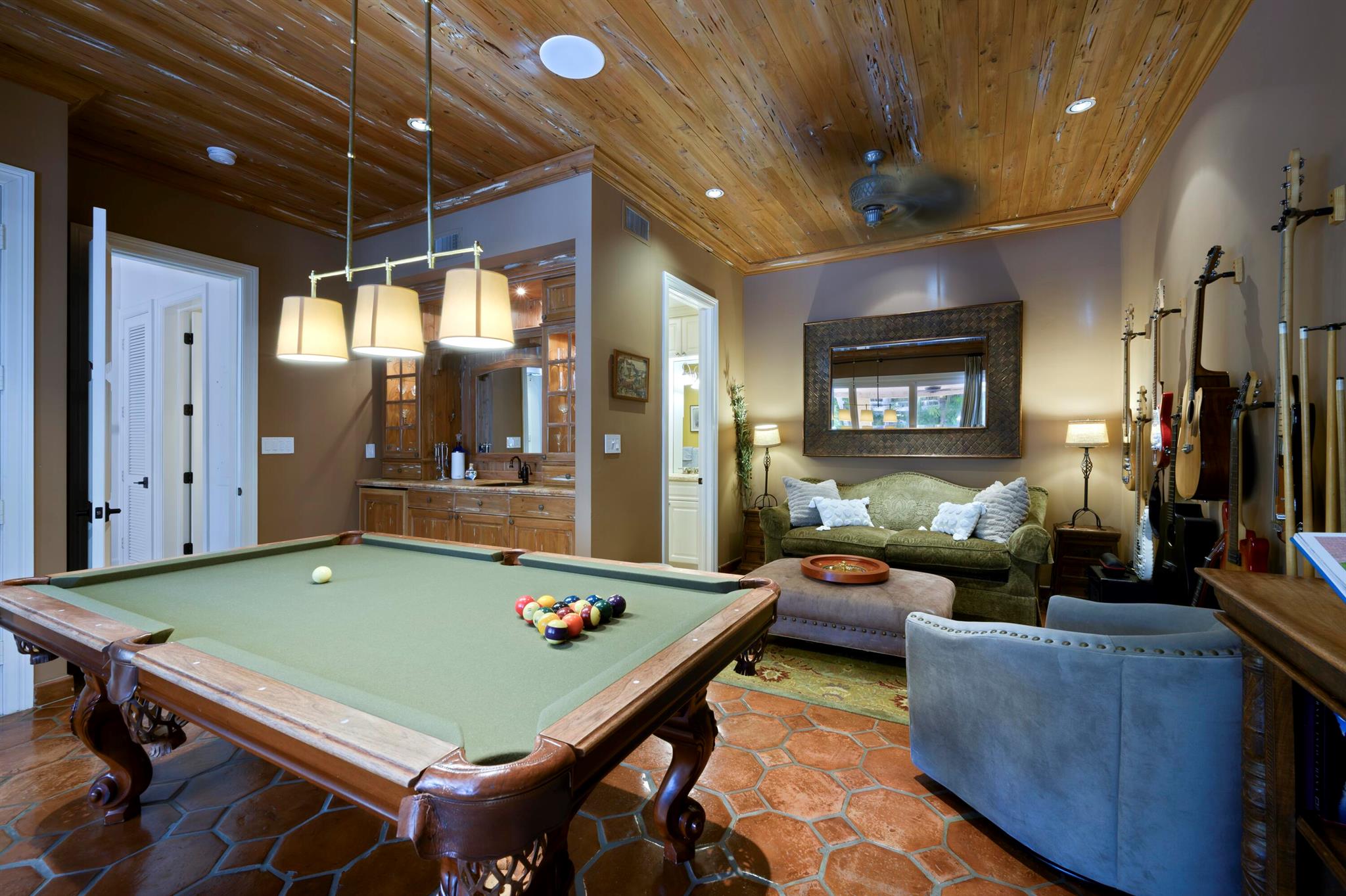 LAKEWOOD - Residential