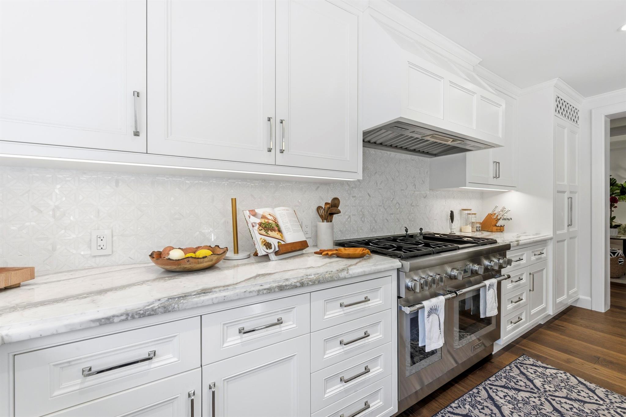 LAKEWOOD - Residential