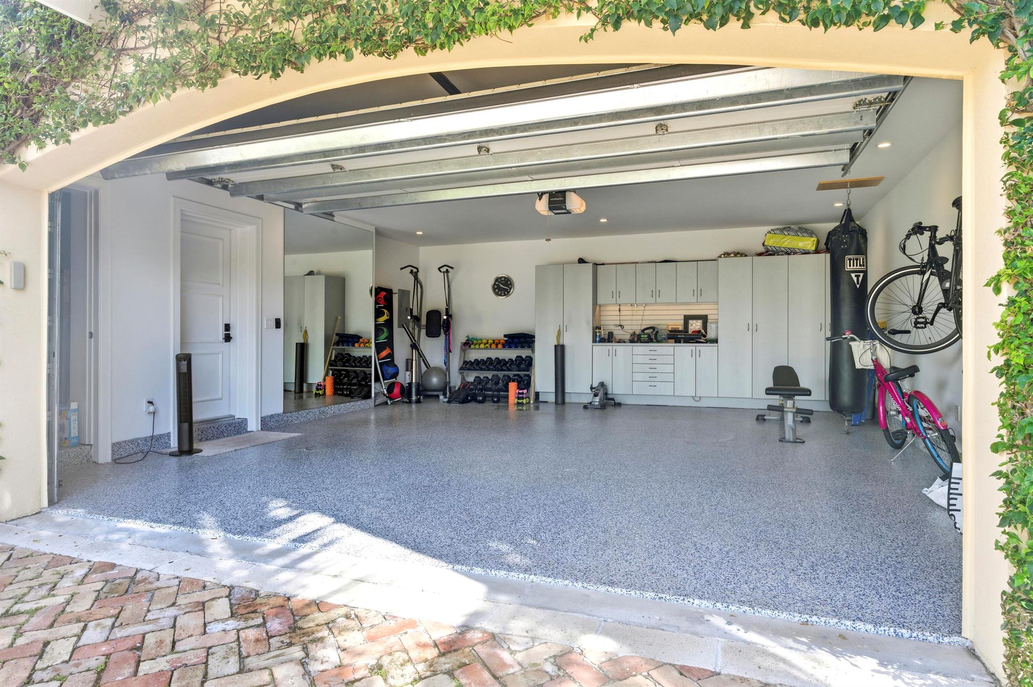 LAKEWOOD - Residential