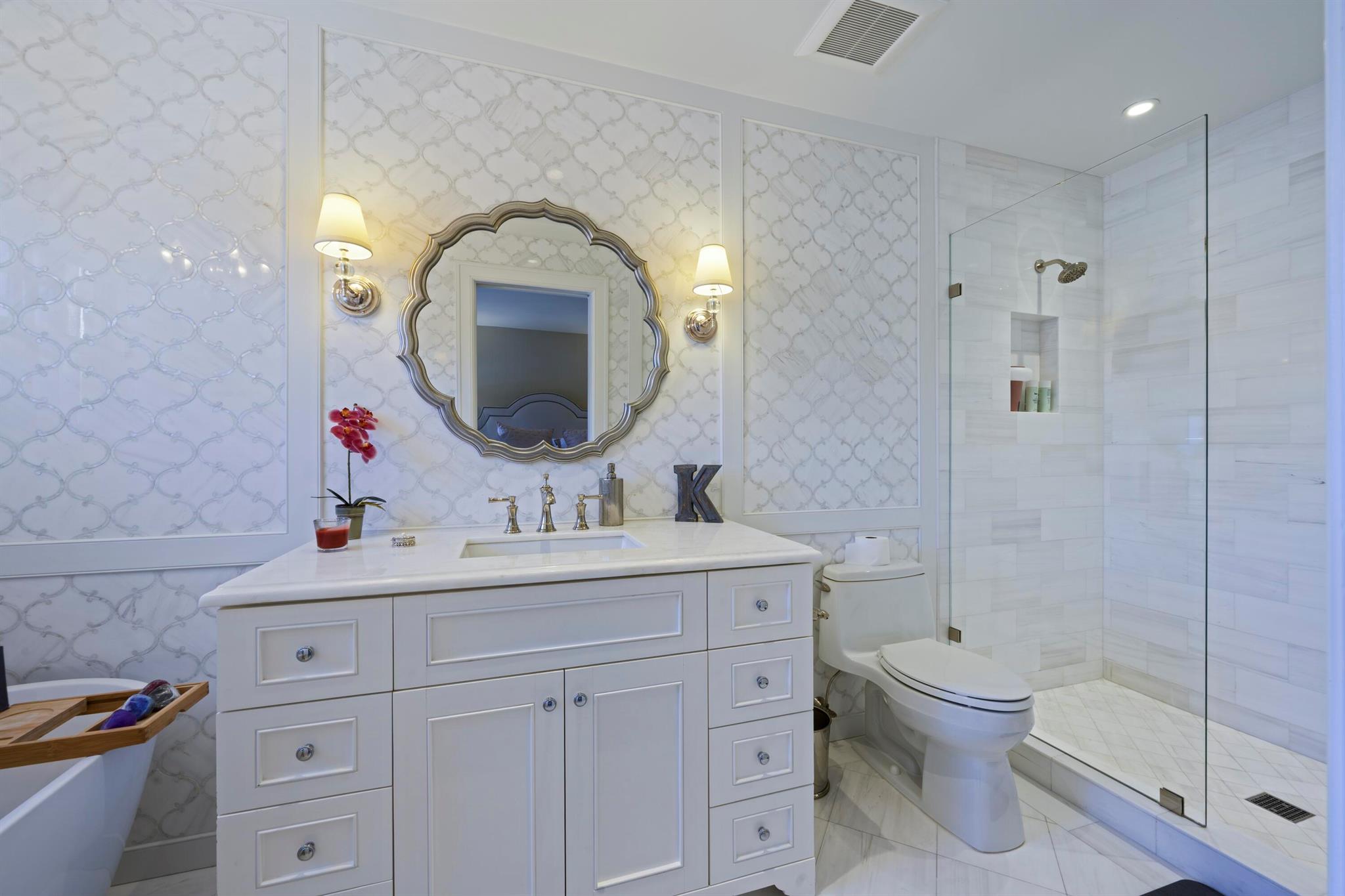 LAKEWOOD - Residential