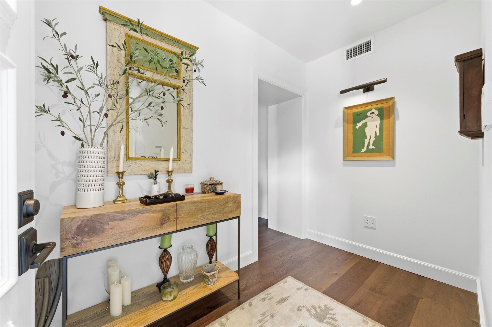 LAKEWOOD - Residential