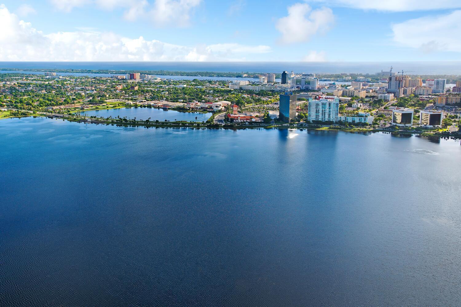 LAKEWOOD - Residential