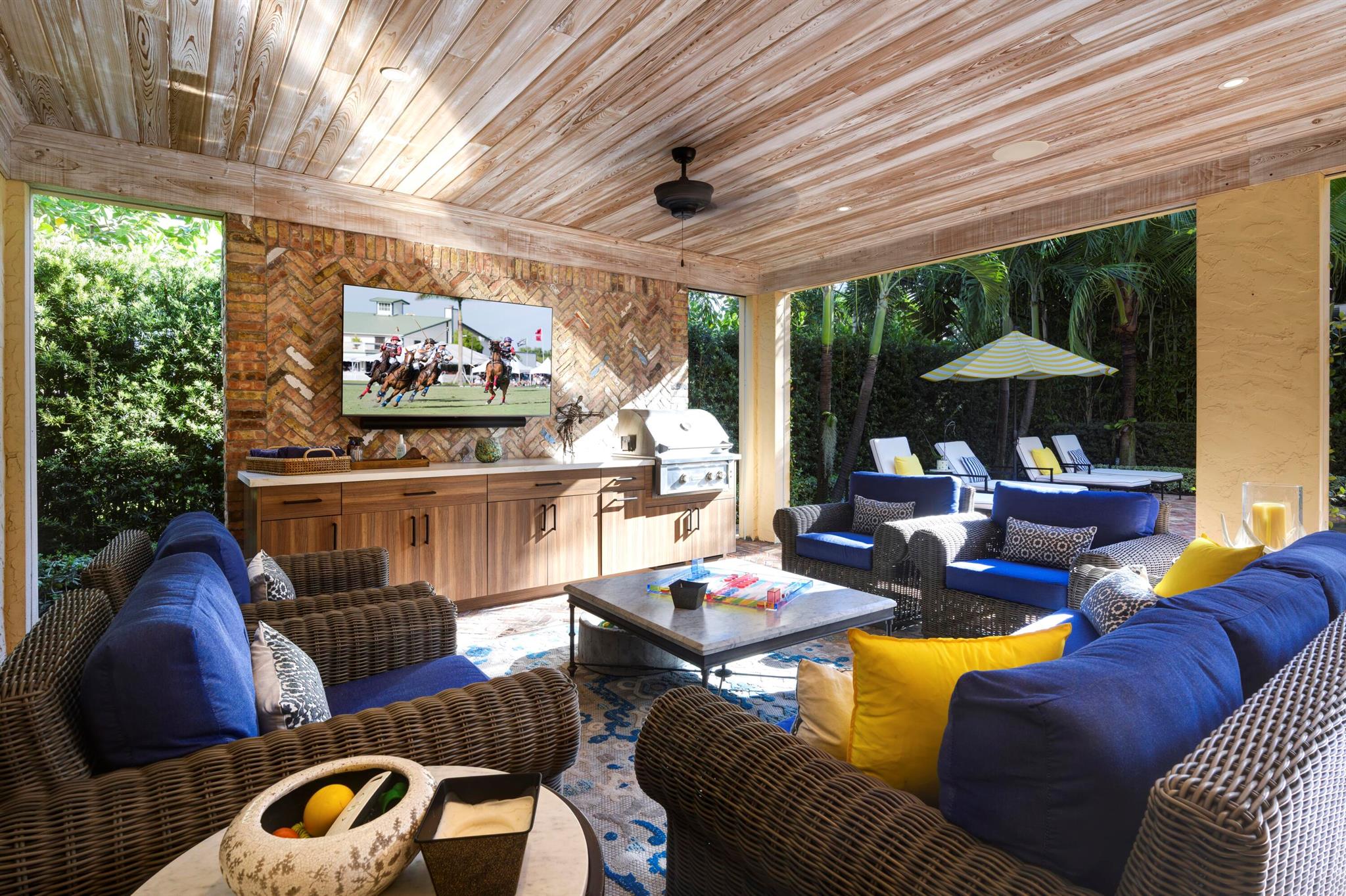 LAKEWOOD - Residential