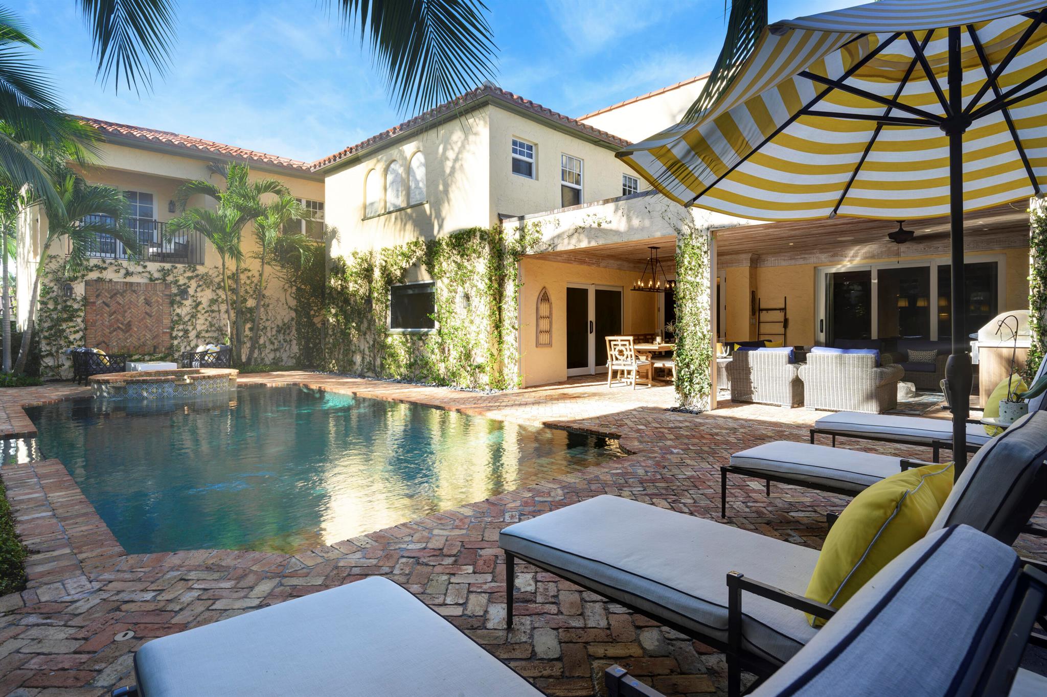 LAKEWOOD - Residential