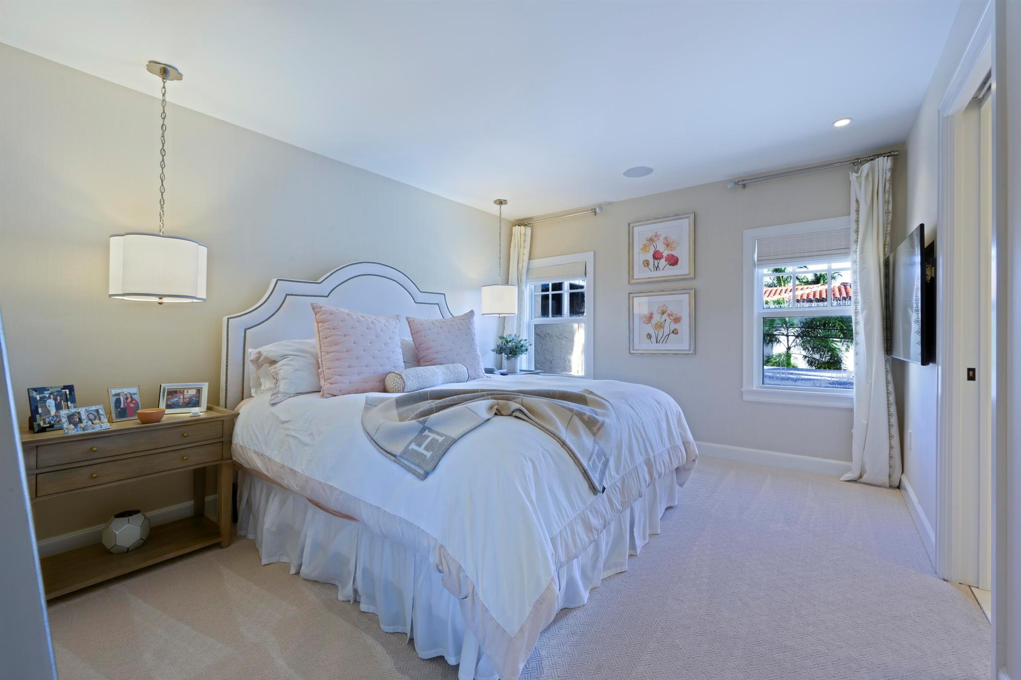 LAKEWOOD - Residential