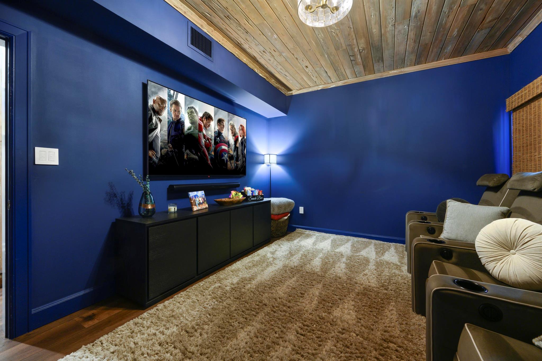 LAKEWOOD - Residential