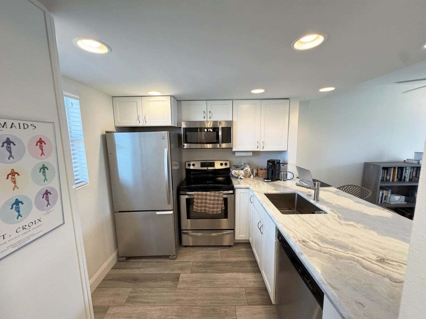 BOCA SOUTH - Residential Lease