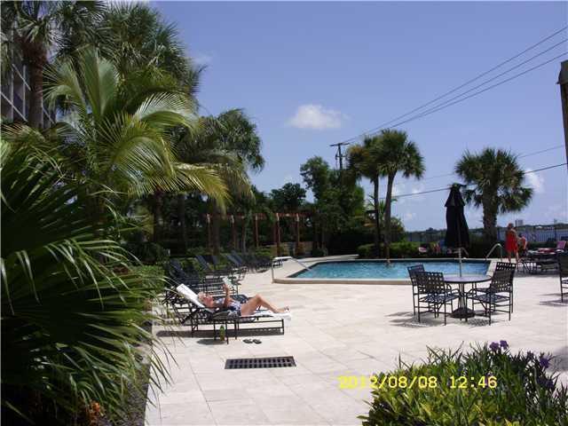 LAKESHORE CLUB CONDO - Residential