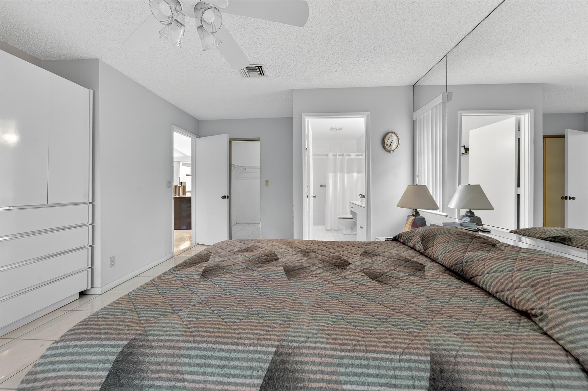 HUNTINGTON POINTE - Residential