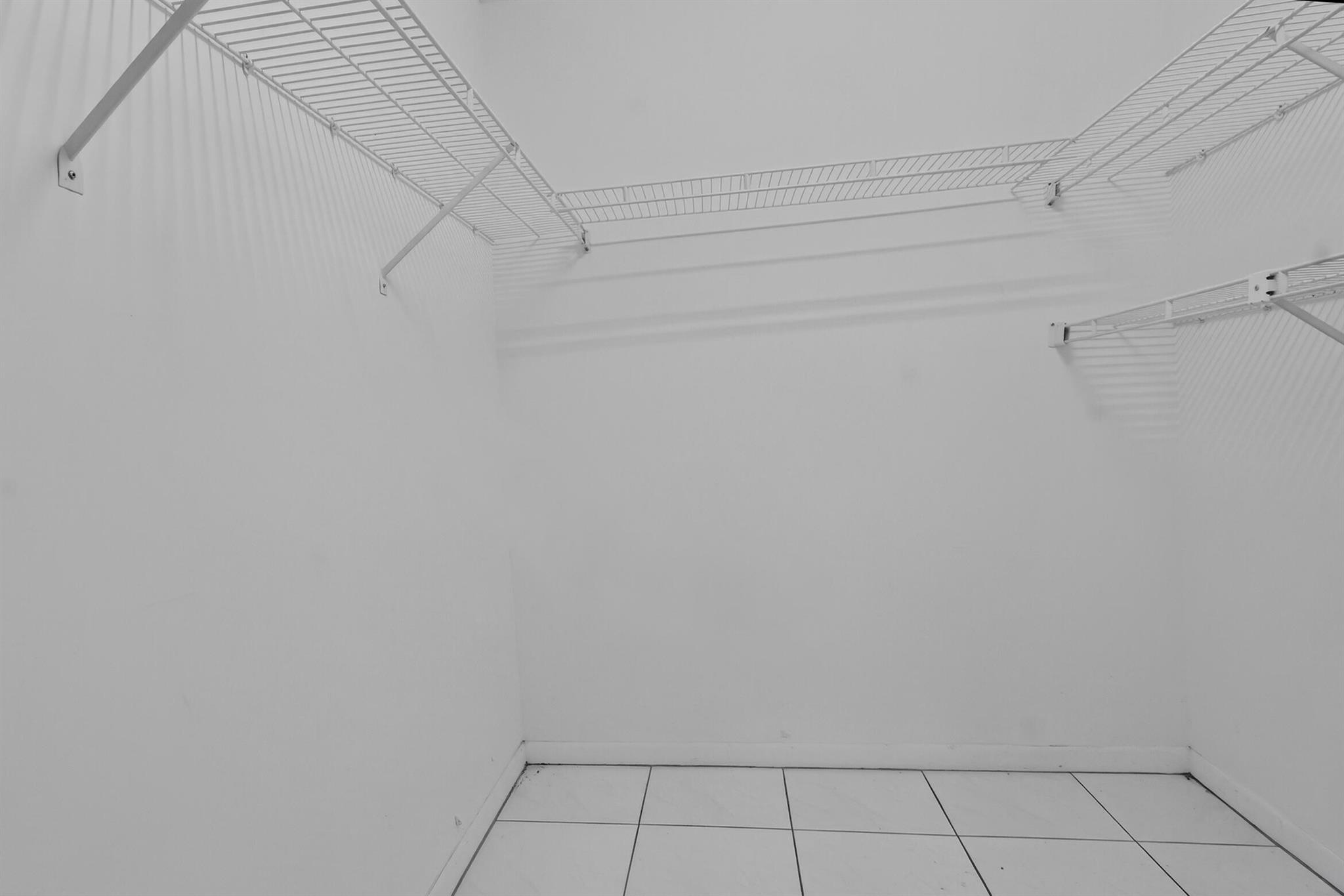 HUNTINGTON POINTE - Residential