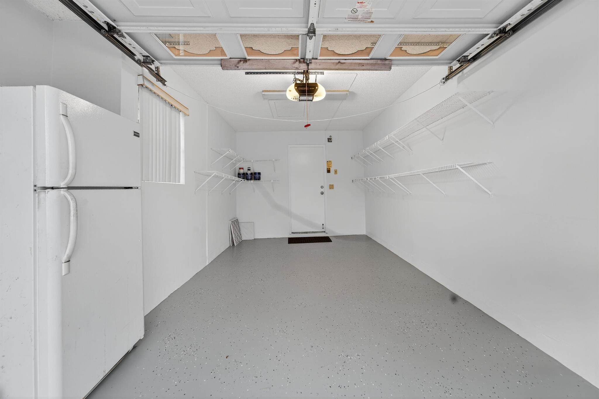 HUNTINGTON POINTE - Residential