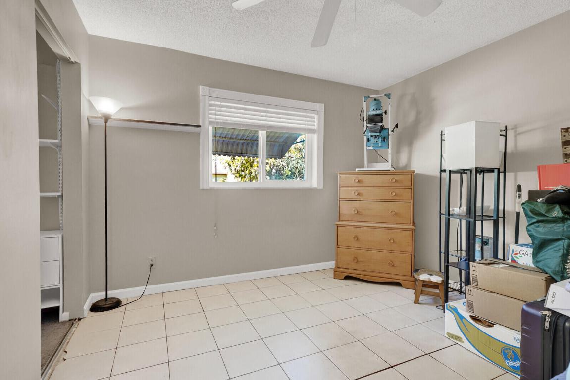 BOCA TRAILS - Residential