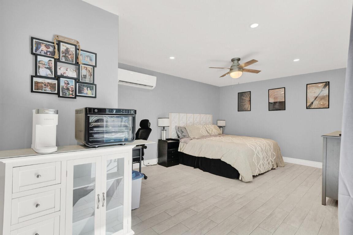 BOCA TRAILS - Residential