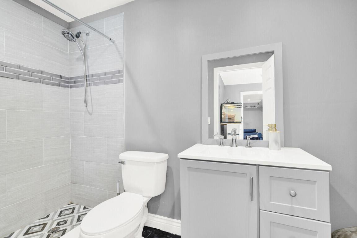 BOCA TRAILS - Residential