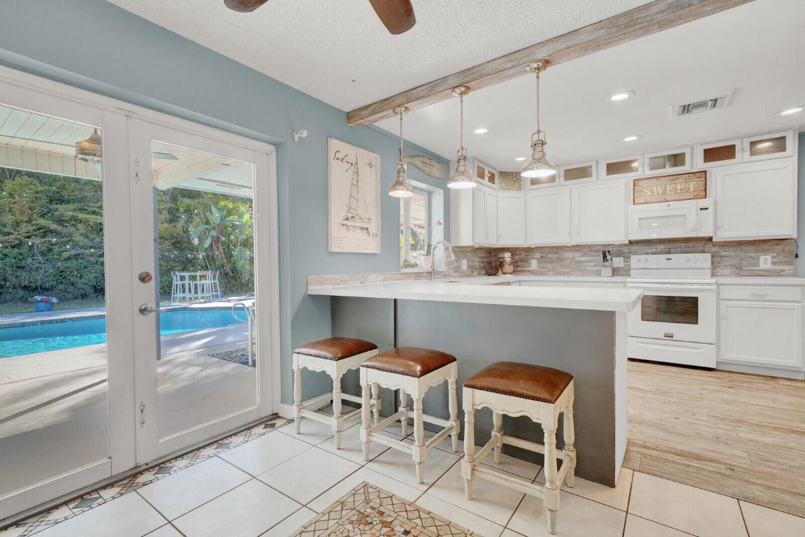 BOCA TRAILS - Residential