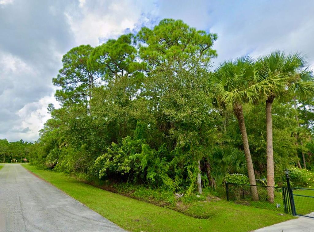 Photo of 8004 Deer Park Avenue Avenue, Fort Pierce, FL 34951 (MLS # R11003192)