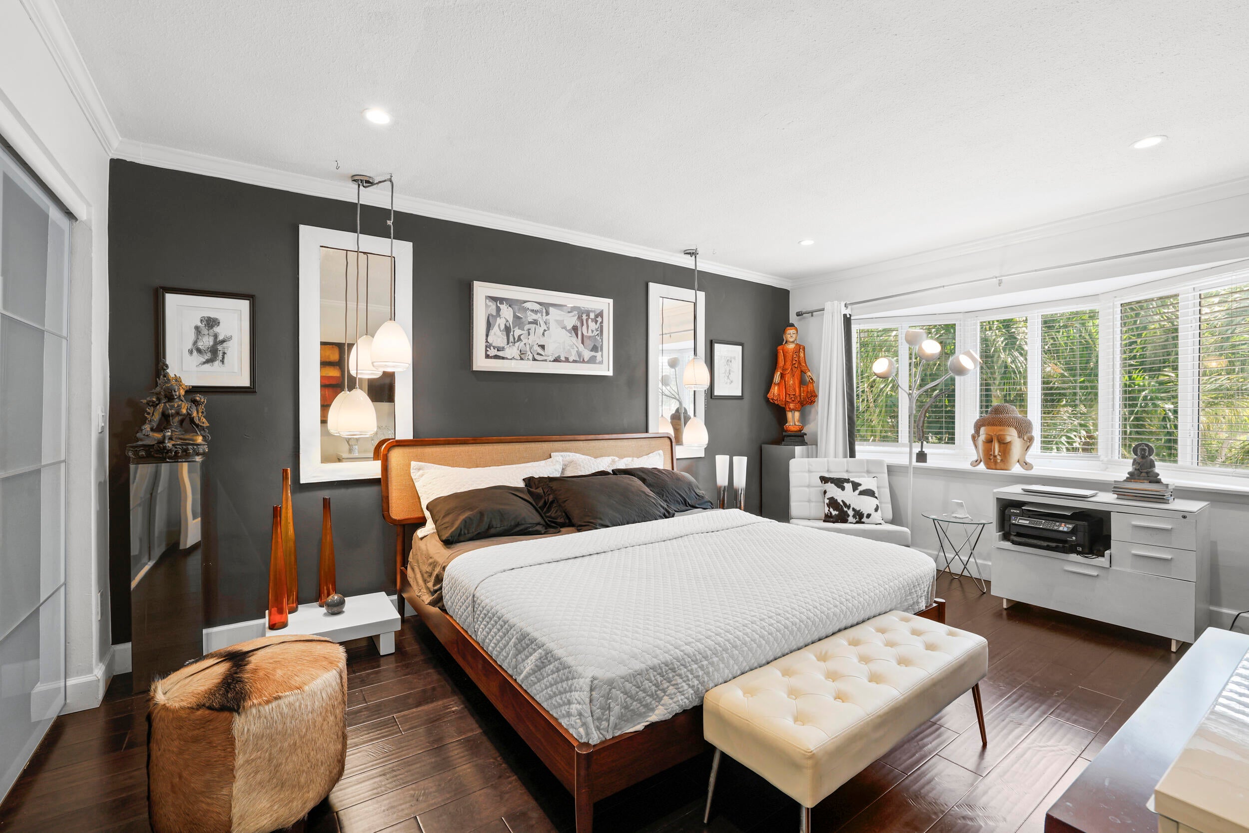 7 Middlesex Drive