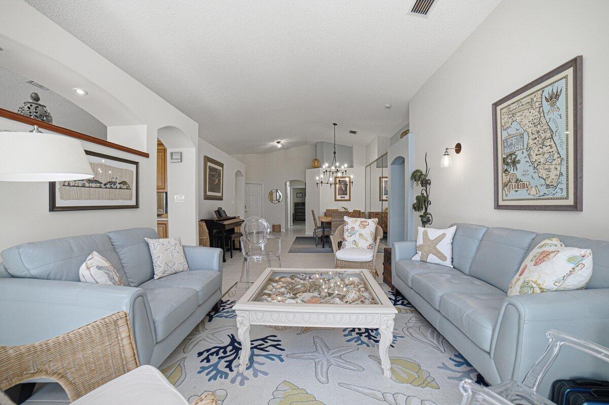 5026 PRAIRIE DUNES VILLAGE Circle