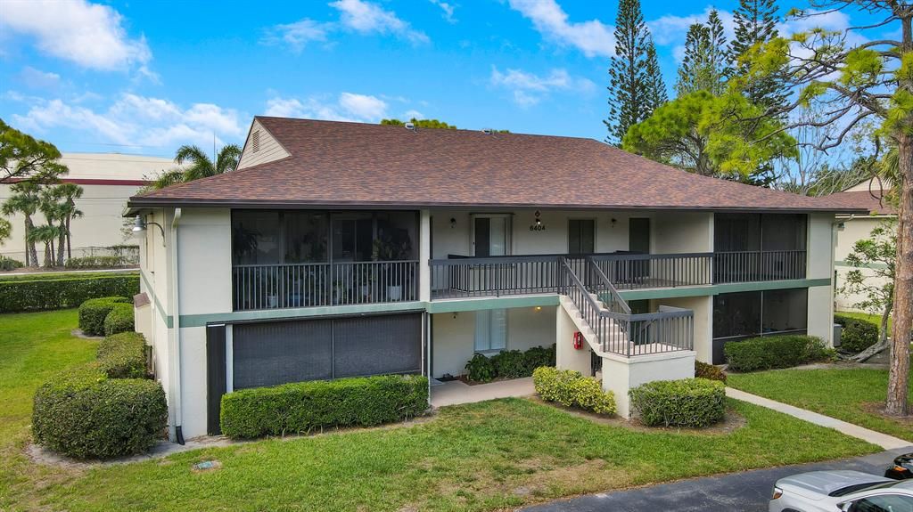 Photo of 6404 Chasewood Drive #F, Jupiter, FL 33458 (MLS # R10877820)