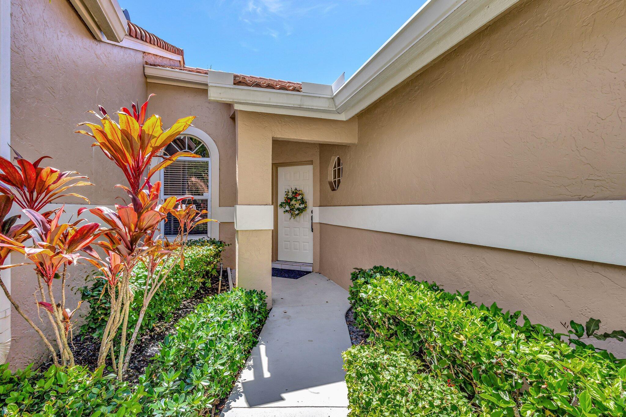 1904 Rosewood Way