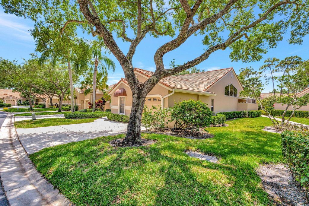 Photo of 1904 Rosewood Way, Palm Beach Gardens, FL 33418 (MLS # R11082234)