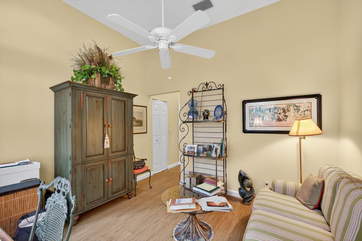 HERITAGE OAKS - Residential