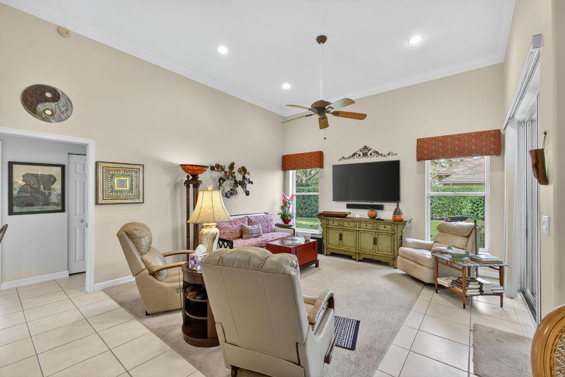 HERITAGE OAKS - Residential