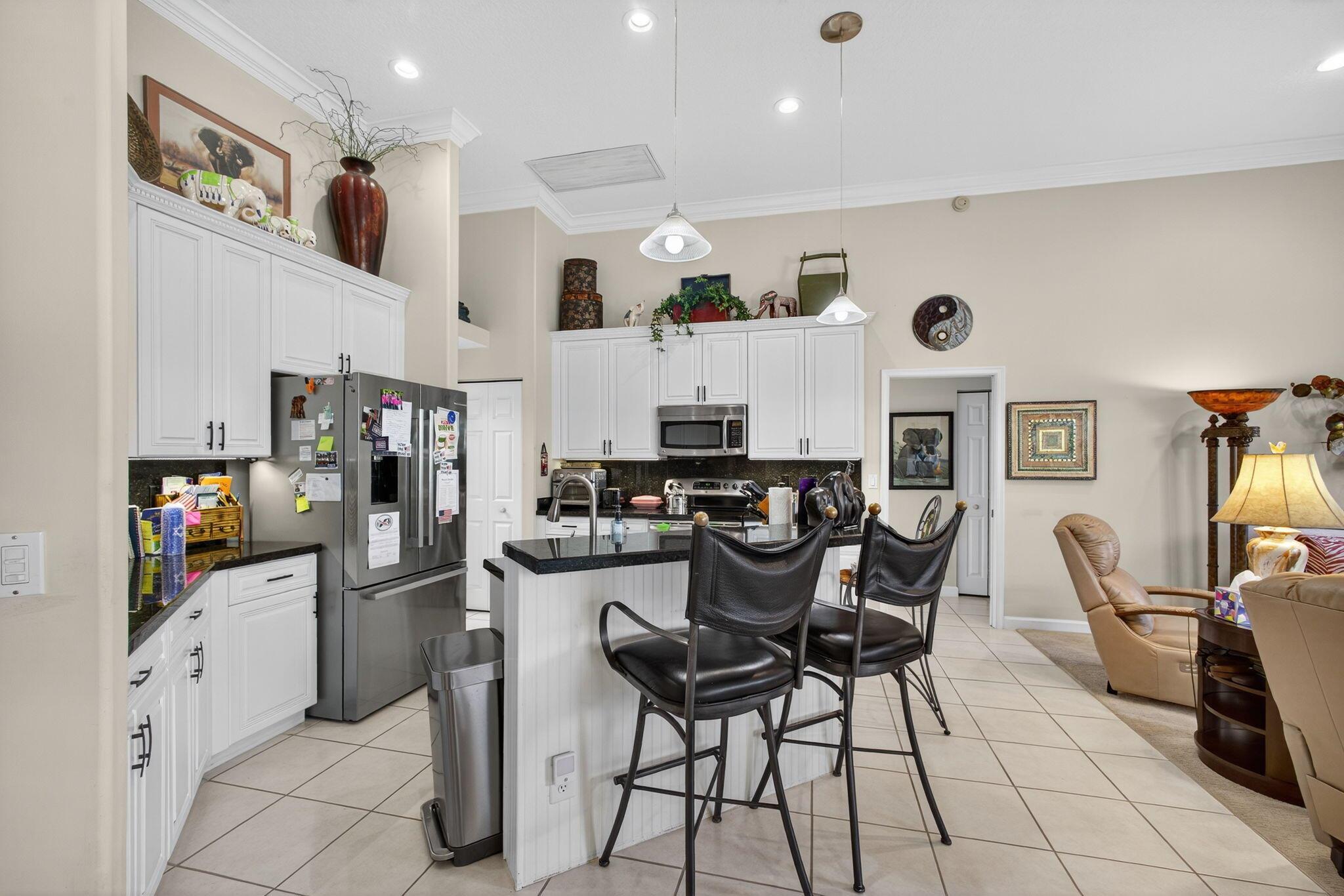 HERITAGE OAKS - Residential