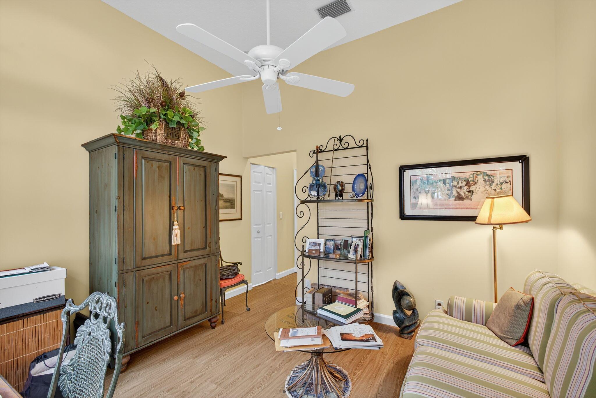 HERITAGE OAKS - Residential