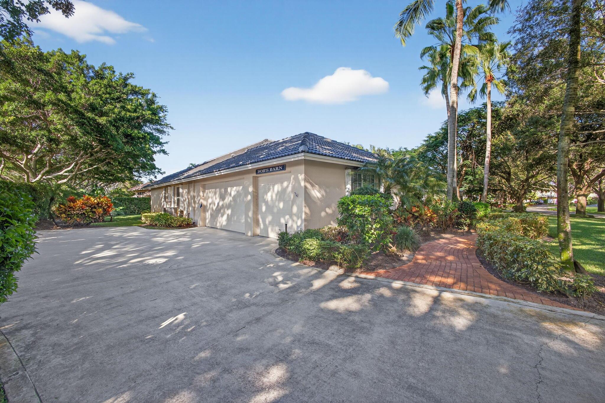 HERITAGE OAKS - Residential