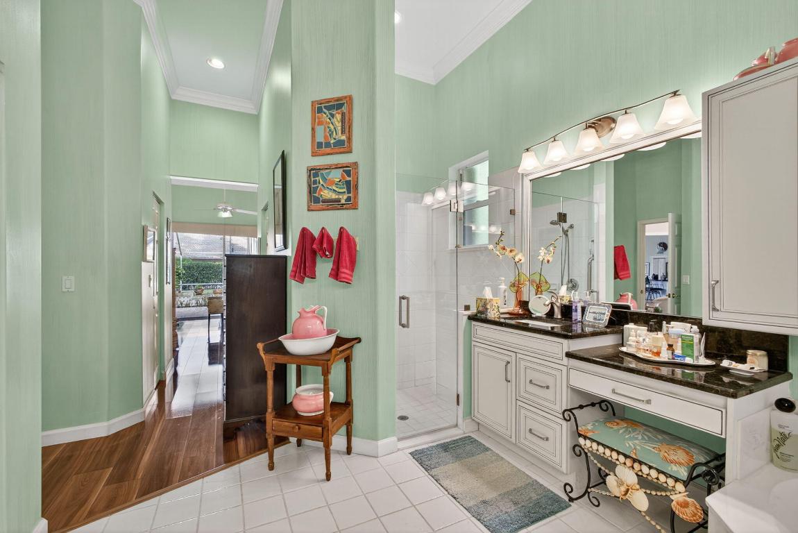 HERITAGE OAKS - Residential