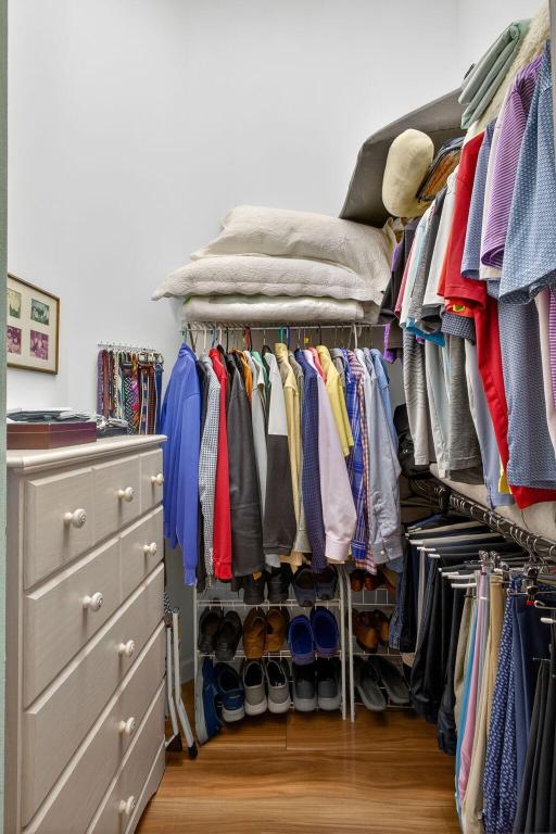 HERITAGE OAKS - Residential