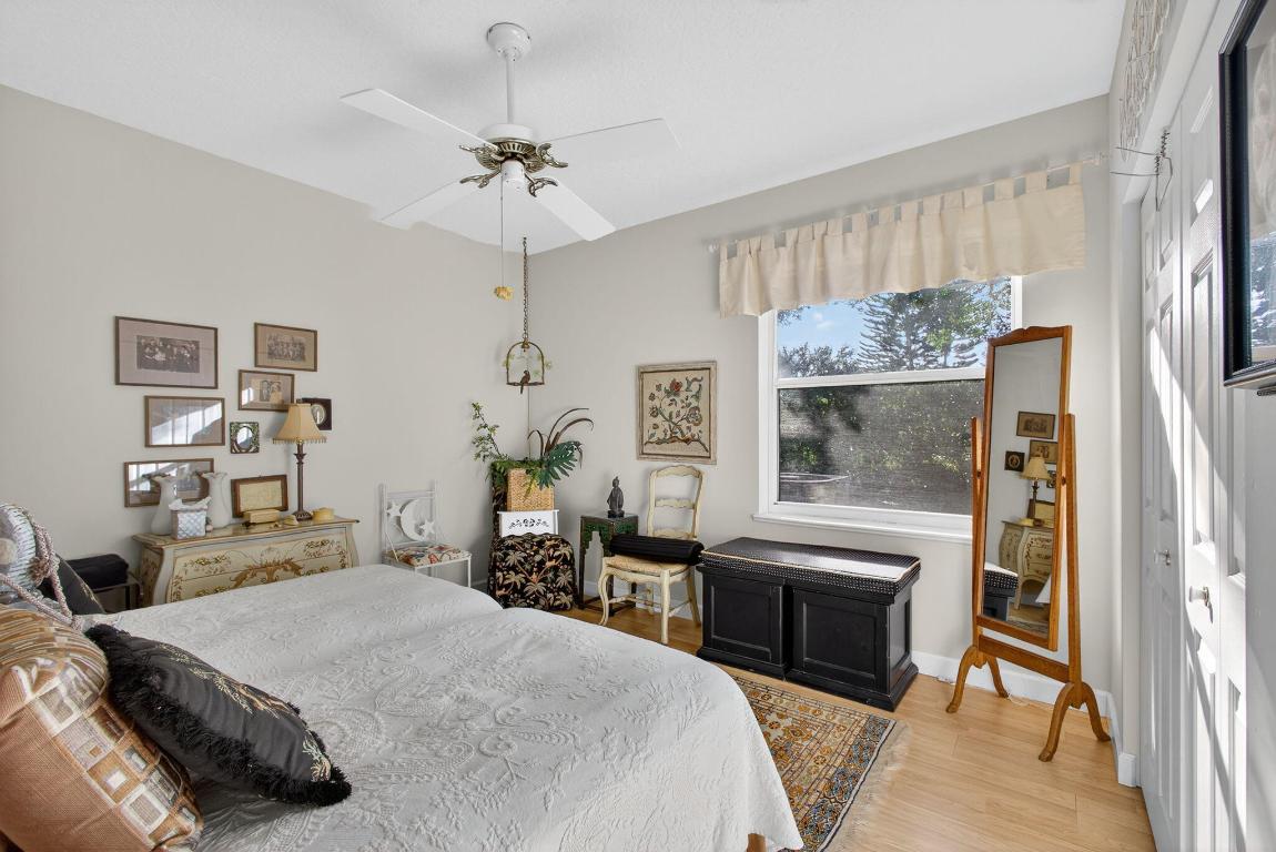 HERITAGE OAKS - Residential