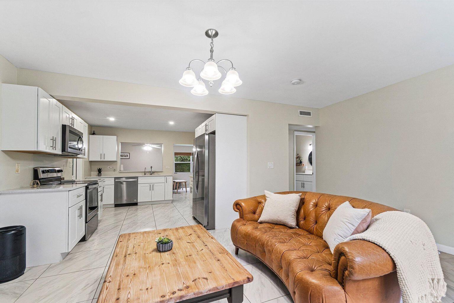 North Palm Beach / Juno B - Residential Lease