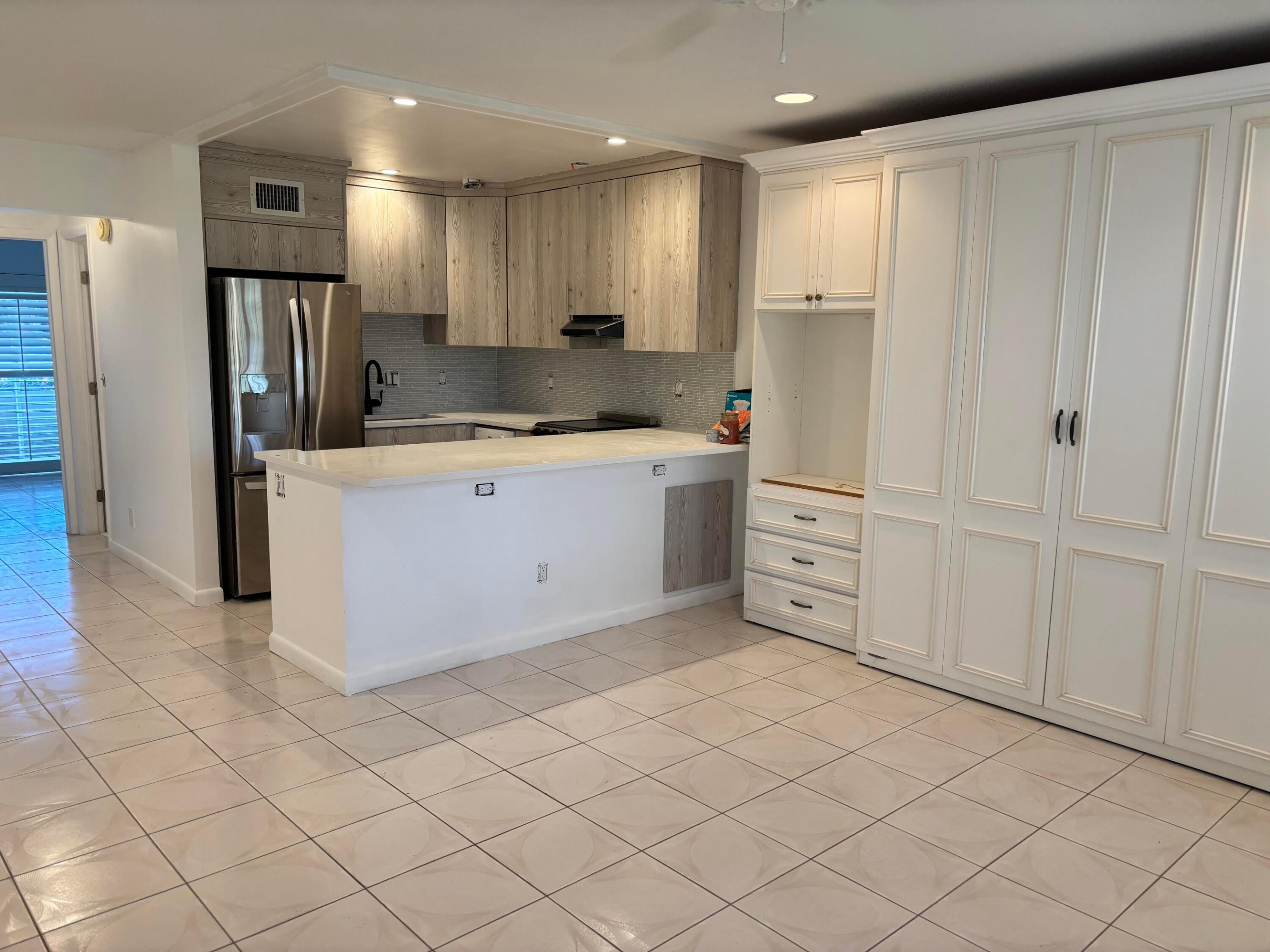 COVENTRY CONDO - Residential