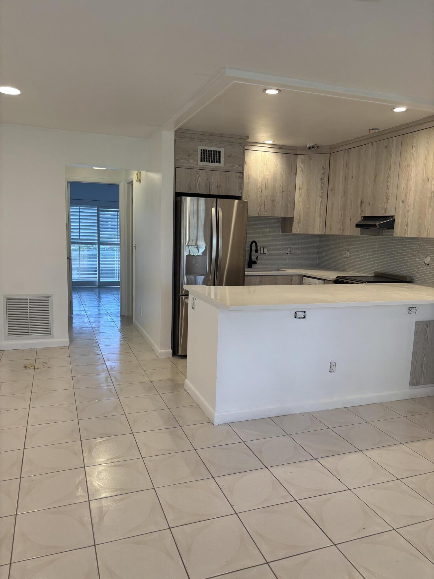COVENTRY CONDO - Residential