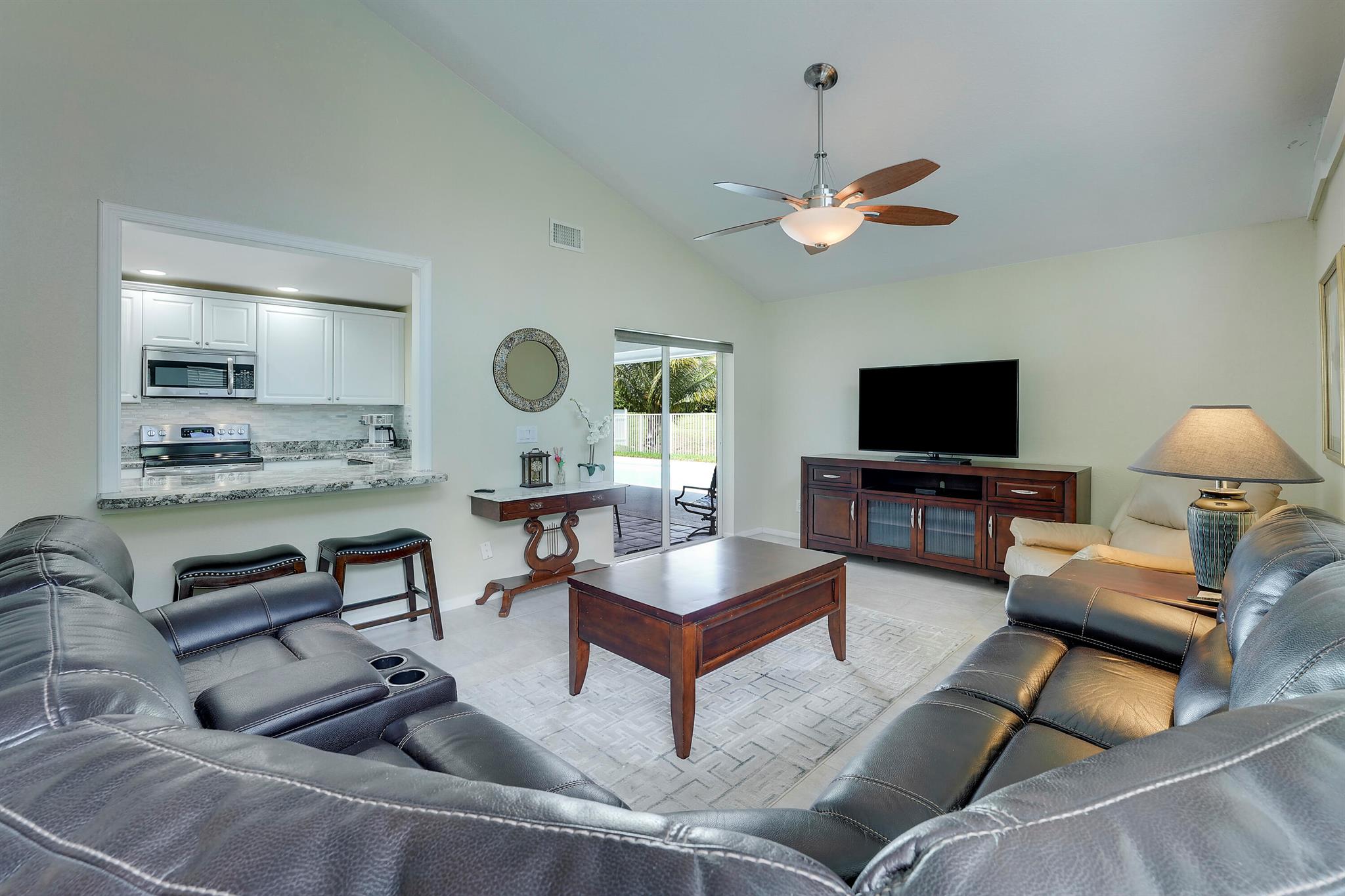 PALM BEACH GARDENS 4 - Residential