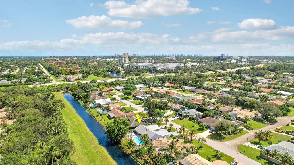 Photo of 4151 Linden Avenue, Palm Beach Gardens, FL 33410 (MLS # R11136383)