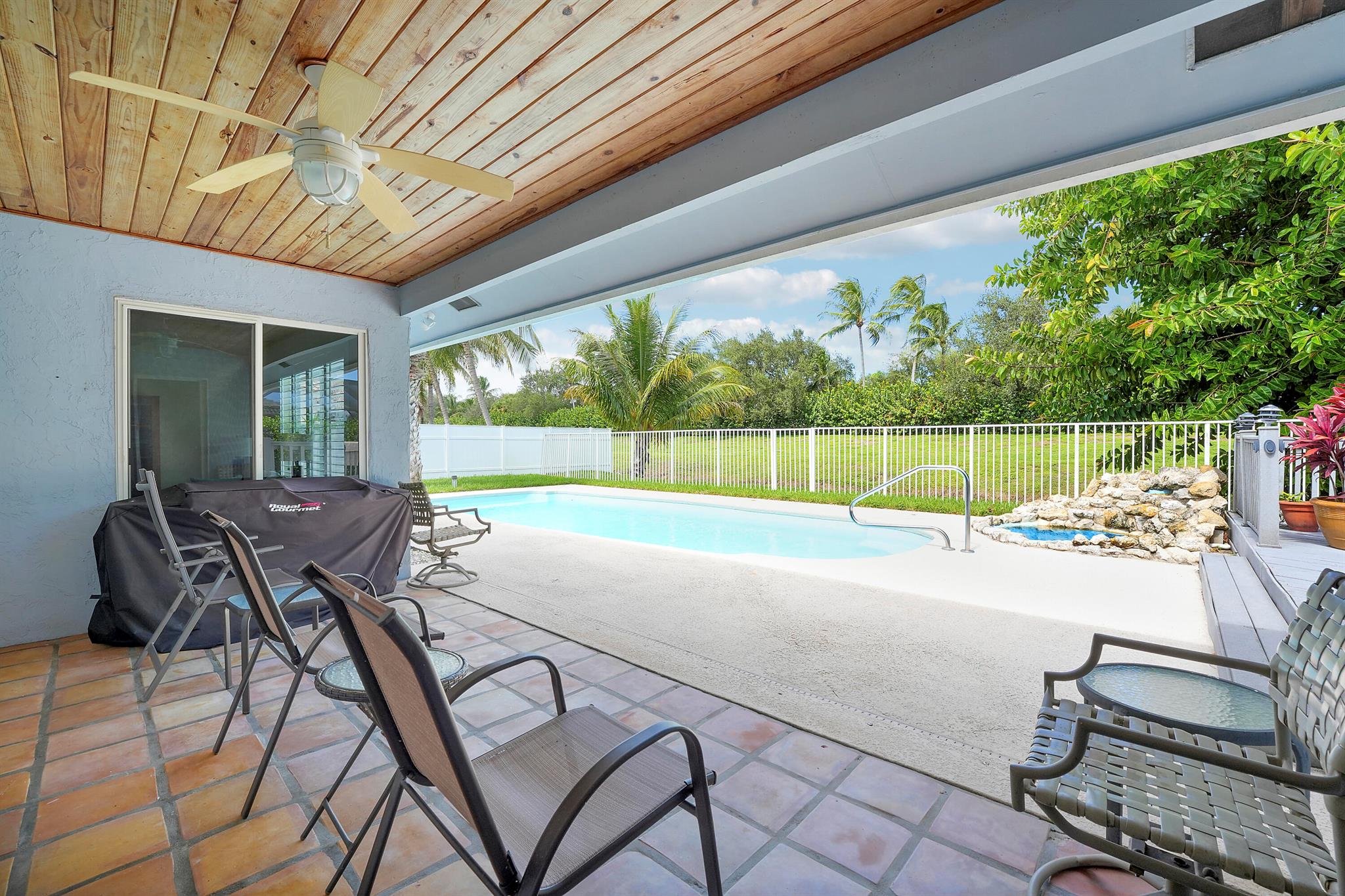 PALM BEACH GARDENS 4 - Residential