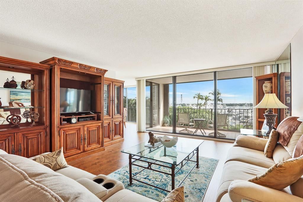Photo of 120 Lakeshore Drive #336, North Palm Beach, FL 33408 (MLS # R10772260)